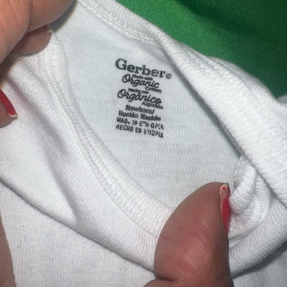 Gerber/ Baby Gap White Onesie and Pink Pants Set Newborn - Picture 3 of 5